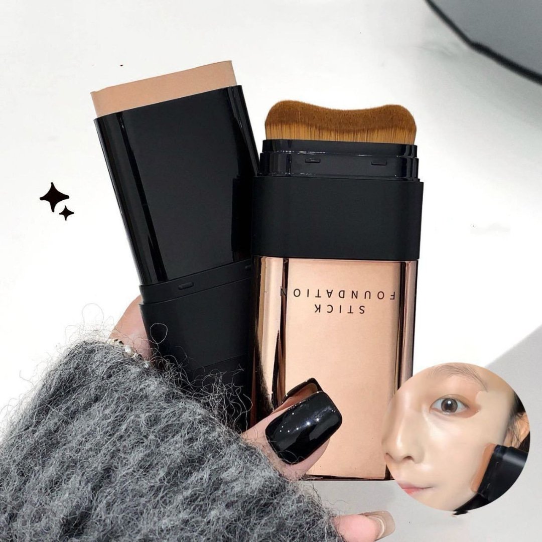 Kakashow Beautiful Skin Water Light Foundation Stick with Brush Gallery Photo One